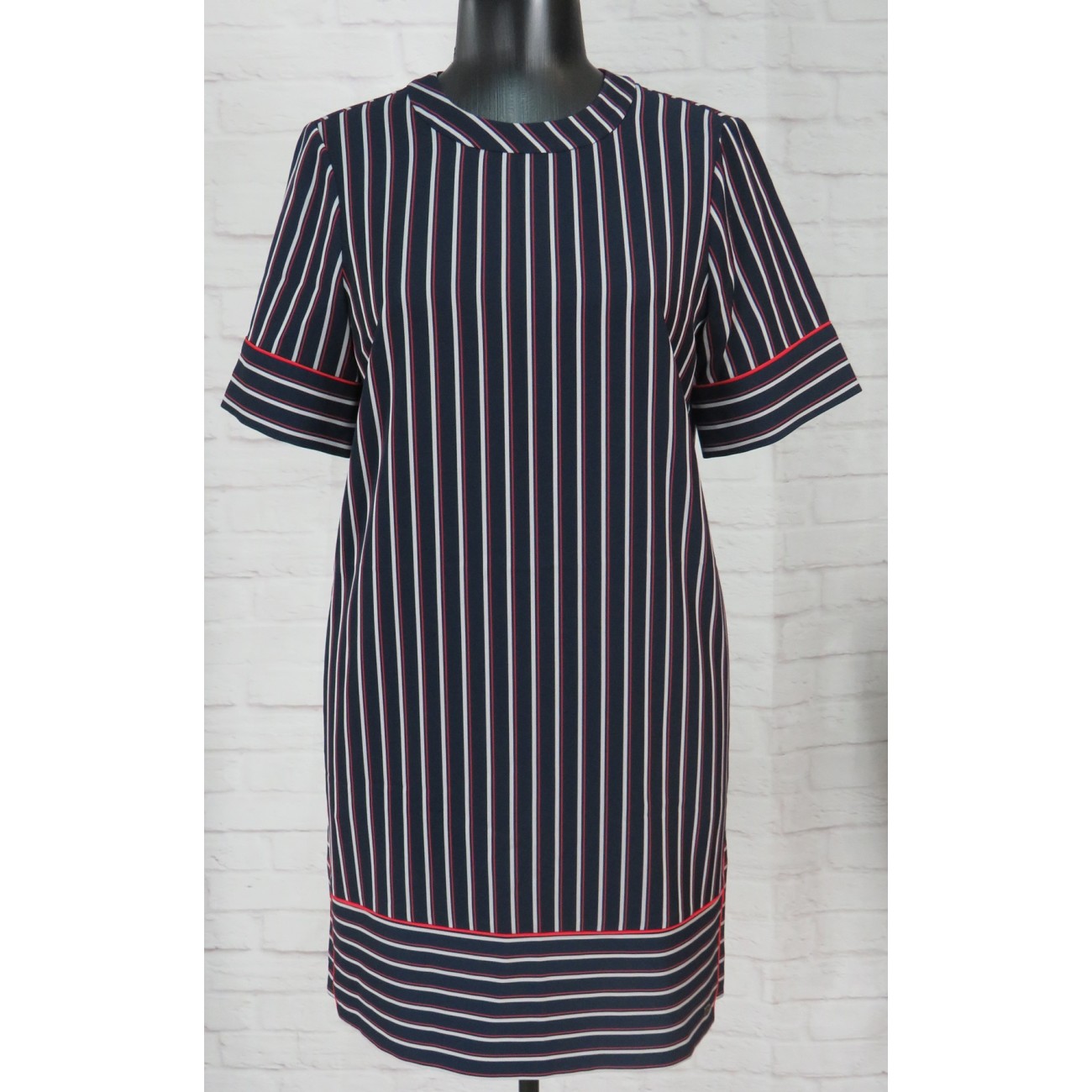Платье TOMMY HILFIGER. Лаконичное!
